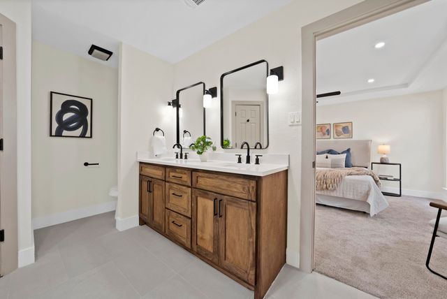 929 Thistle Ridge Lane, Arlington, TX 76017