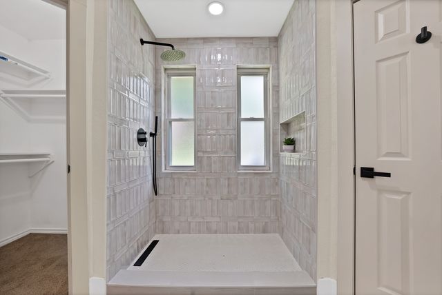 929 Thistle Ridge Lane, Arlington, TX 76017