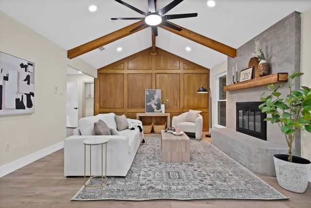 929 Thistle Ridge Lane, Arlington, TX 76017