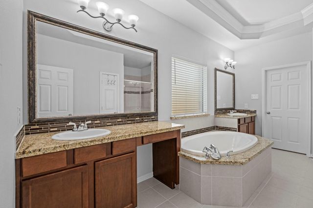 9978 Tallow Pointe Lane, Brookshire, TX 77423