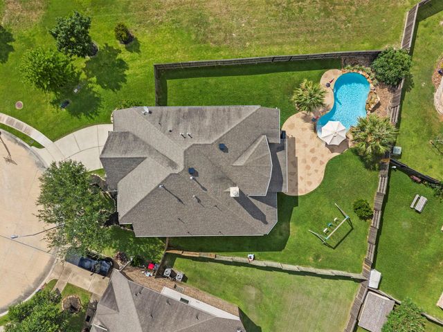 9978 Tallow Pointe Lane, Brookshire, TX 77423