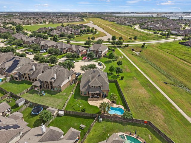 9978 Tallow Pointe Lane, Brookshire, TX 77423