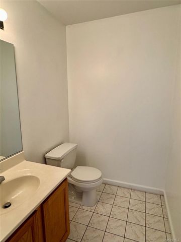 23 Peach Place, Middletown, NY 10940