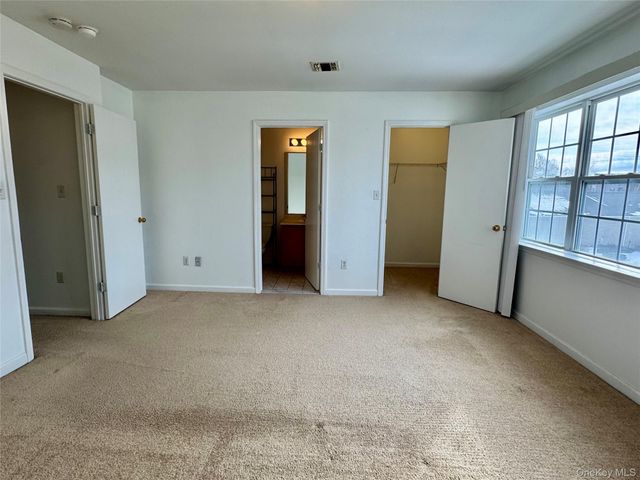 23 Peach Place, Middletown, NY 10940