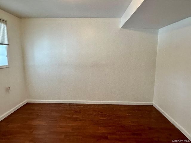 23 Peach Place, Middletown, NY 10940