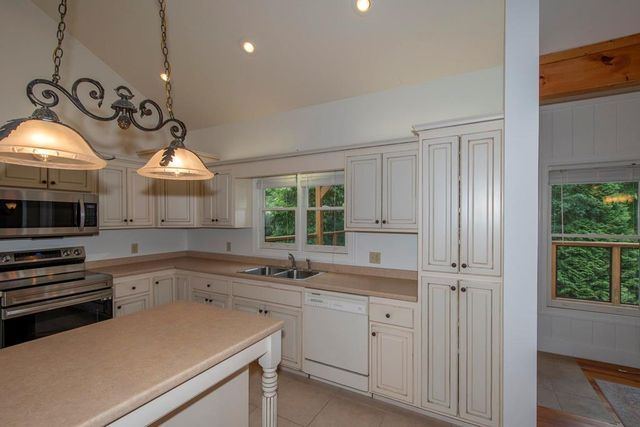 53 Windjammer Court, Hiawassee, GA 30546