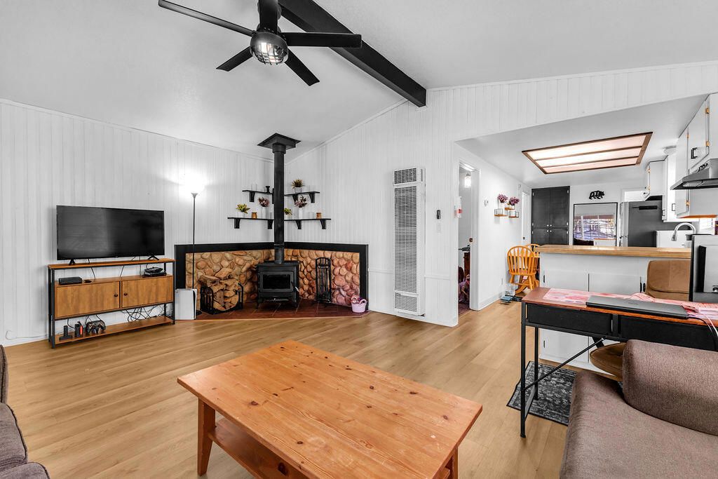 206 E Barker Boulevard, Big Bear, CA 92314