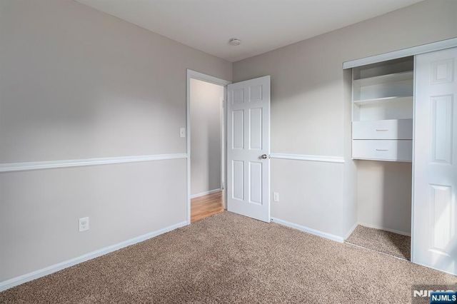 18 Dogwood Place, Swedesboro, NJ 08085