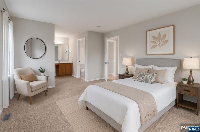 18 Dogwood Place, Swedesboro, NJ 08085