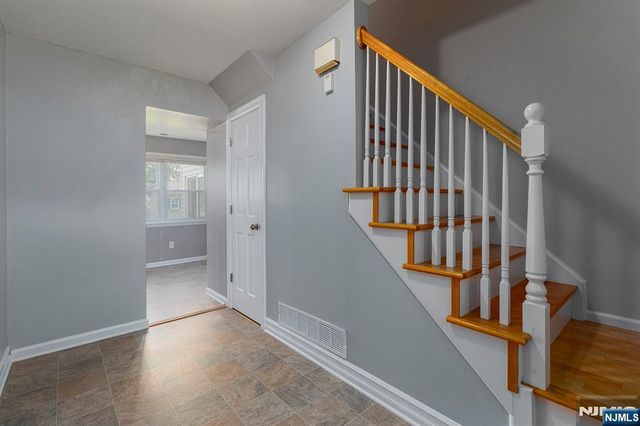 18 Dogwood Place, Swedesboro, NJ 08085