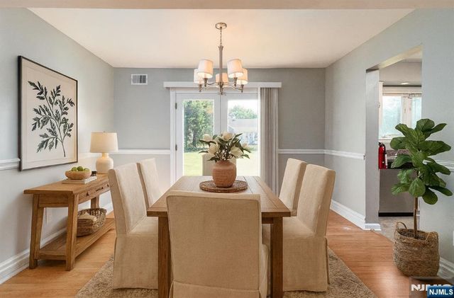 18 Dogwood Place, Swedesboro, NJ 08085