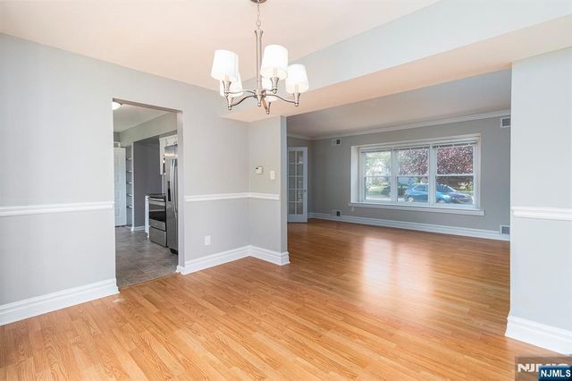 18 Dogwood Place, Swedesboro, NJ 08085