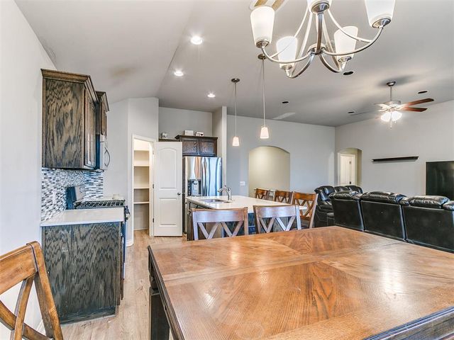 2927 Trailwood Drive, Norman, OK 73069