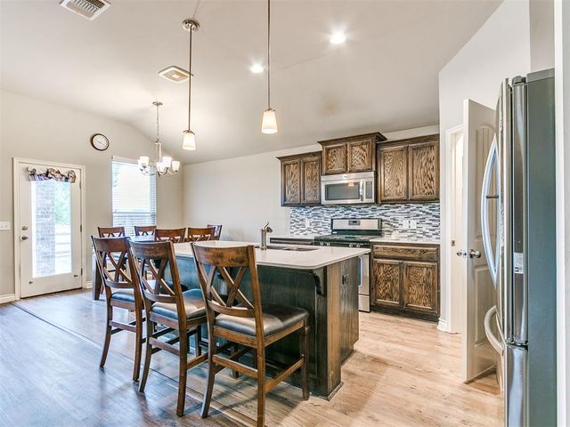 2927 Trailwood Drive, Norman, OK 73069