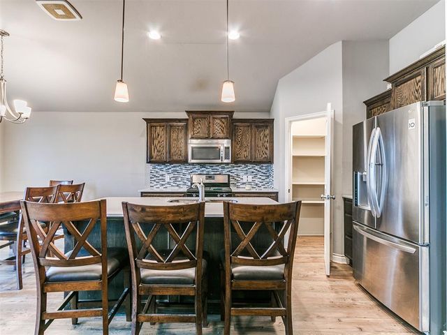 2927 Trailwood Drive, Norman, OK 73069