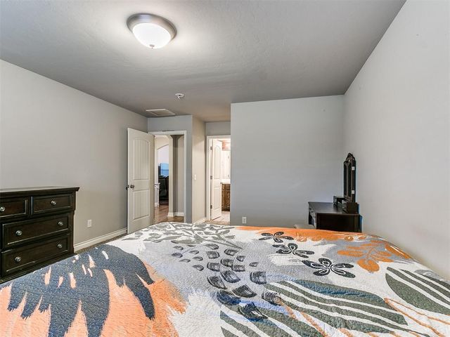 2927 Trailwood Drive, Norman, OK 73069