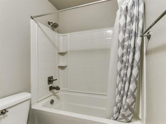 2927 Trailwood Drive, Norman, OK 73069