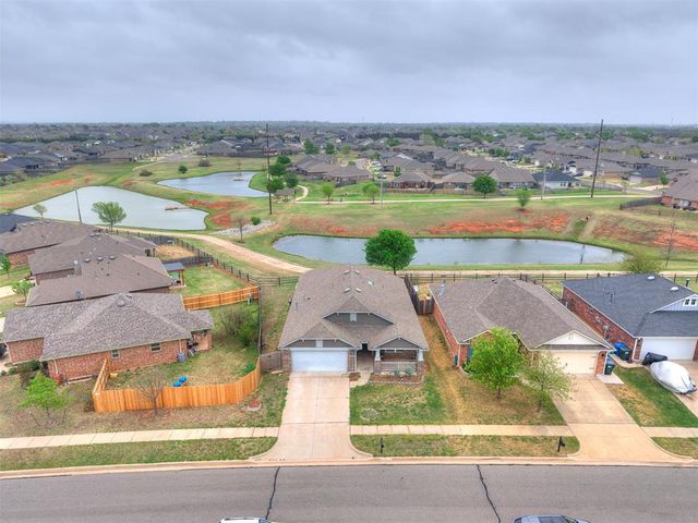 2927 Trailwood Drive, Norman, OK 73069