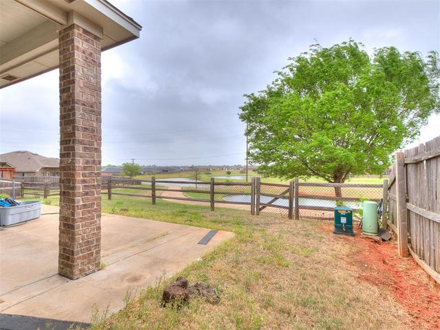 2927 Trailwood Drive, Norman, OK 73069