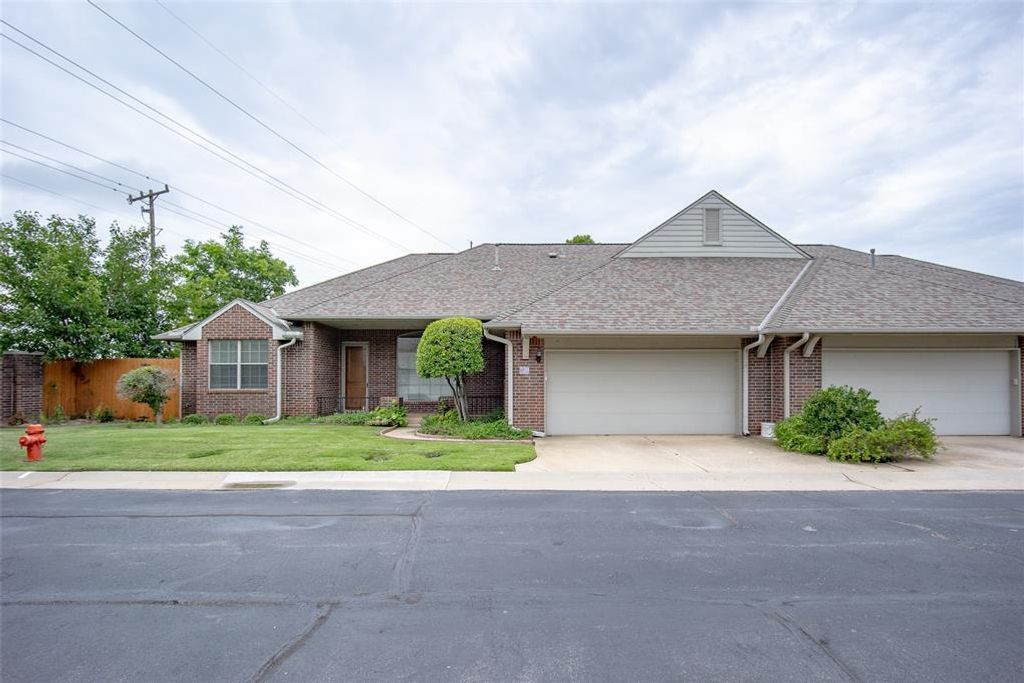 12500 Saint Andrews Drive 20, Oklahoma City, OK 73120