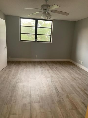 6475 W Oakland Park Blvd 401, Lauderhill, FL 33313