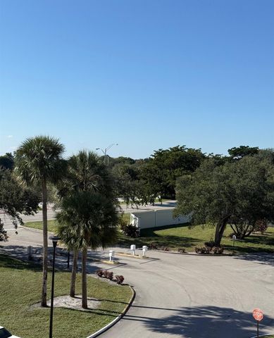 6475 W Oakland Park Blvd 401, Lauderhill, FL 33313