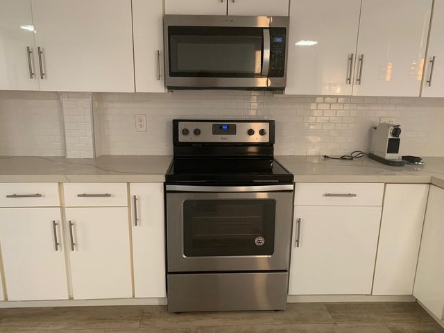 6475 W Oakland Park Blvd 401, Lauderhill, FL 33313