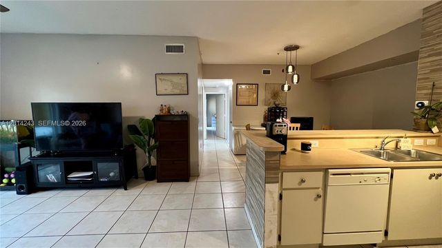 7220 NW 114th Ave 20216, Doral, FL 33178