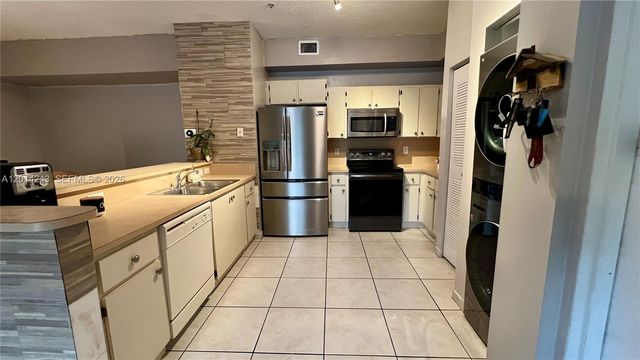 7220 NW 114th Ave 20216, Doral, FL 33178