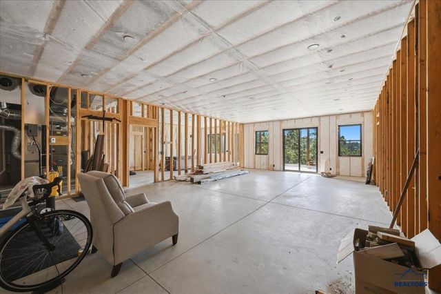 11972 NIOBRARA DR, Whitewood, SD 57793