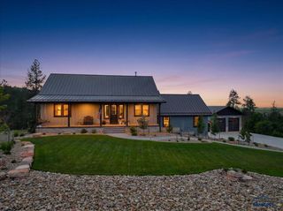 11972 NIOBRARA DR, Whitewood, SD 57793