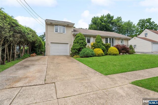 380 Howard Street, Twp Of Washington, NJ 07676