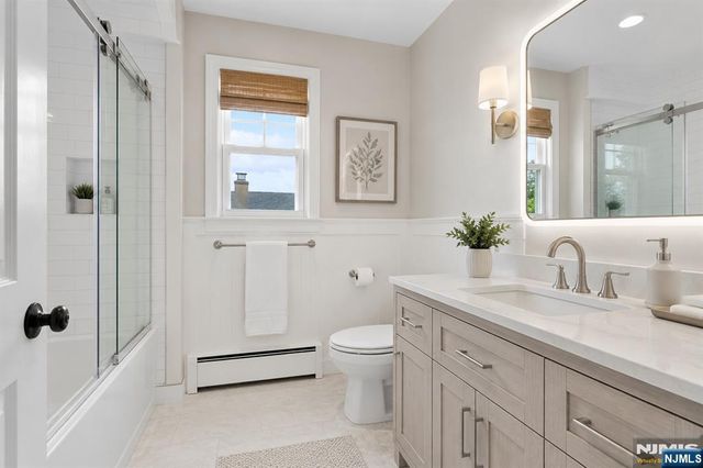 380 Howard Street, Twp Of Washington, NJ 07676