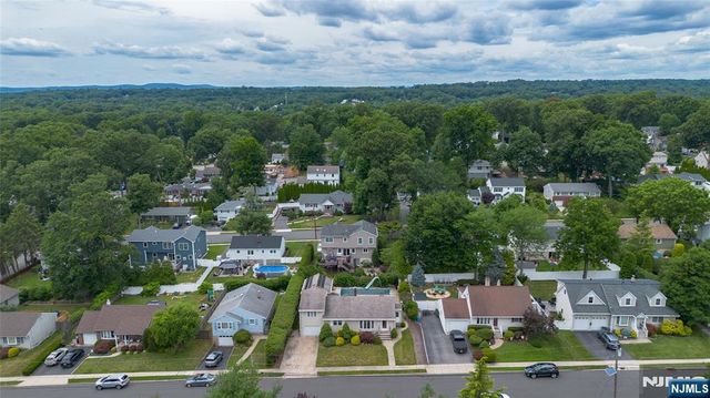 380 Howard Street, Twp Of Washington, NJ 07676