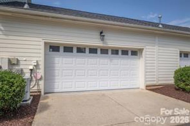 439 Ohenry Avenue, Davidson, NC 28036