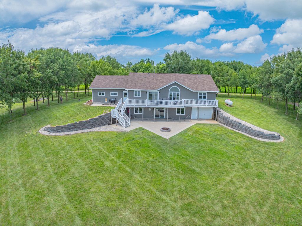 3021 75th Street NW, Pennock, MN 56279