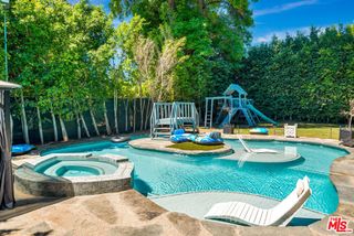 5923 N Corbin Avenue, Tarzana (los Angeles), CA 91356