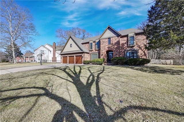 12905 Delmar Street, Leawood, KS 66209