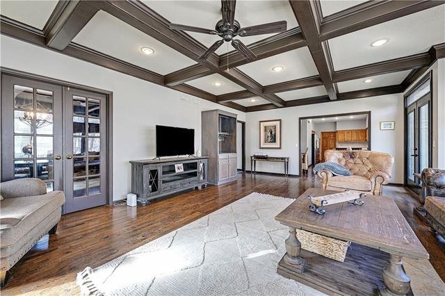 12905 Delmar Street, Leawood, KS 66209