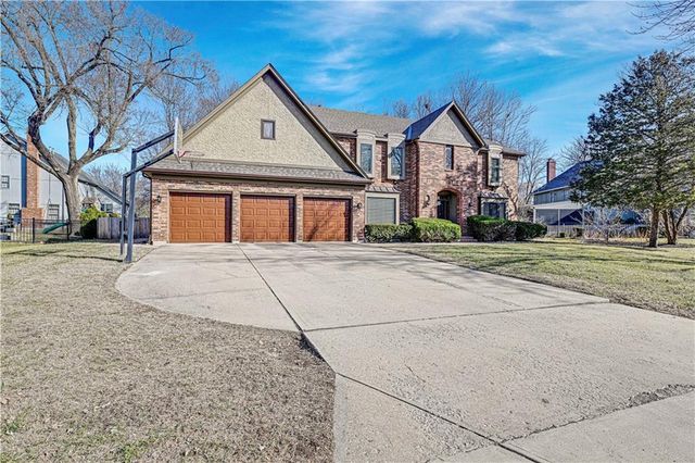 12905 Delmar Street, Leawood, KS 66209