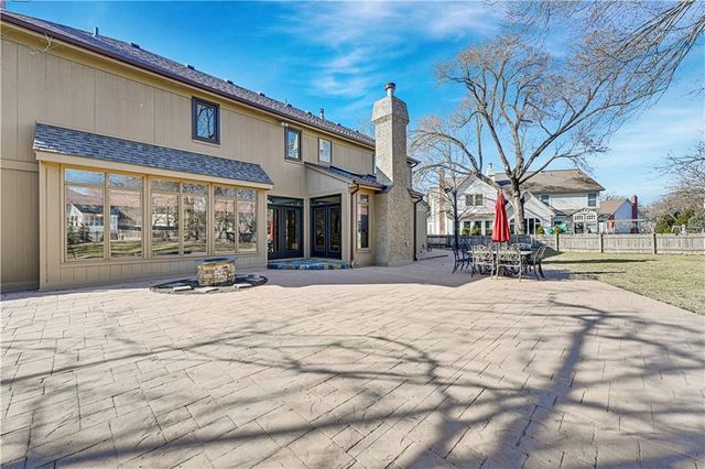 12905 Delmar Street, Leawood, KS 66209