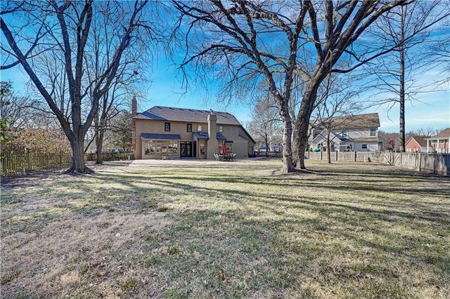 12905 Delmar Street, Leawood, KS 66209