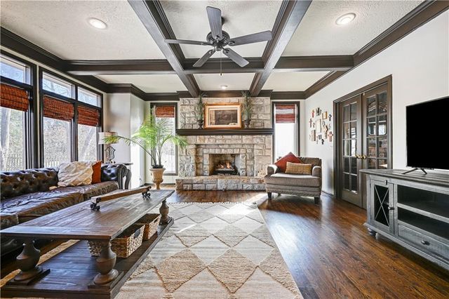 12905 Delmar Street, Leawood, KS 66209