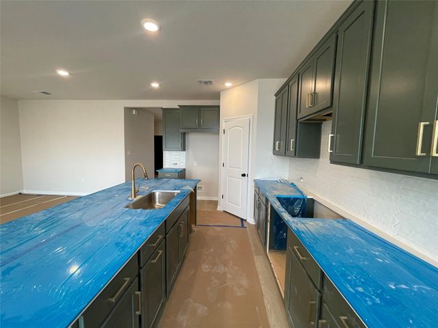 614 Palo Brea LOOP, Hutto, TX 78634