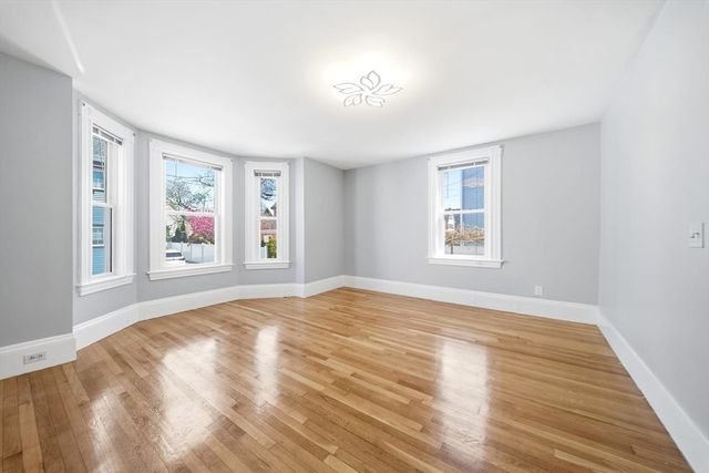 29 Hanson St 1, Somerville, MA 02143