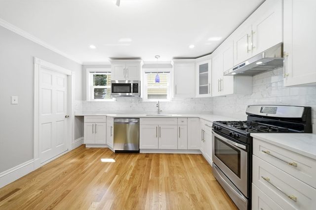 29 Hanson St 1, Somerville, MA 02143