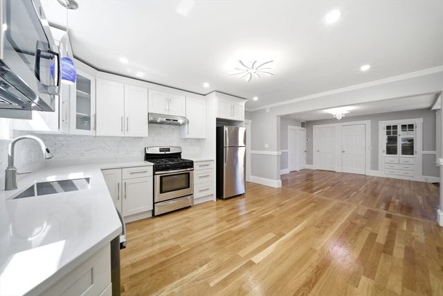29 Hanson St 1, Somerville, MA 02143