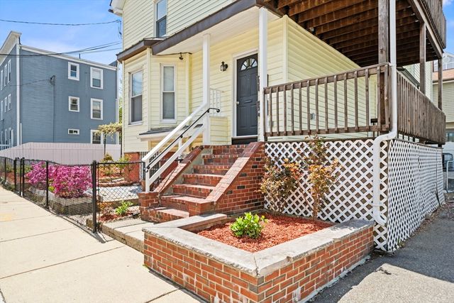 29 Hanson St 1, Somerville, MA 02143