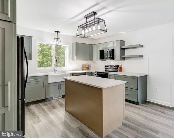 105 CURTIS DR, East Berlin, PA 17316