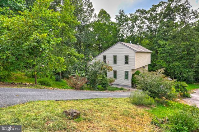 105 CURTIS DR, East Berlin, PA 17316